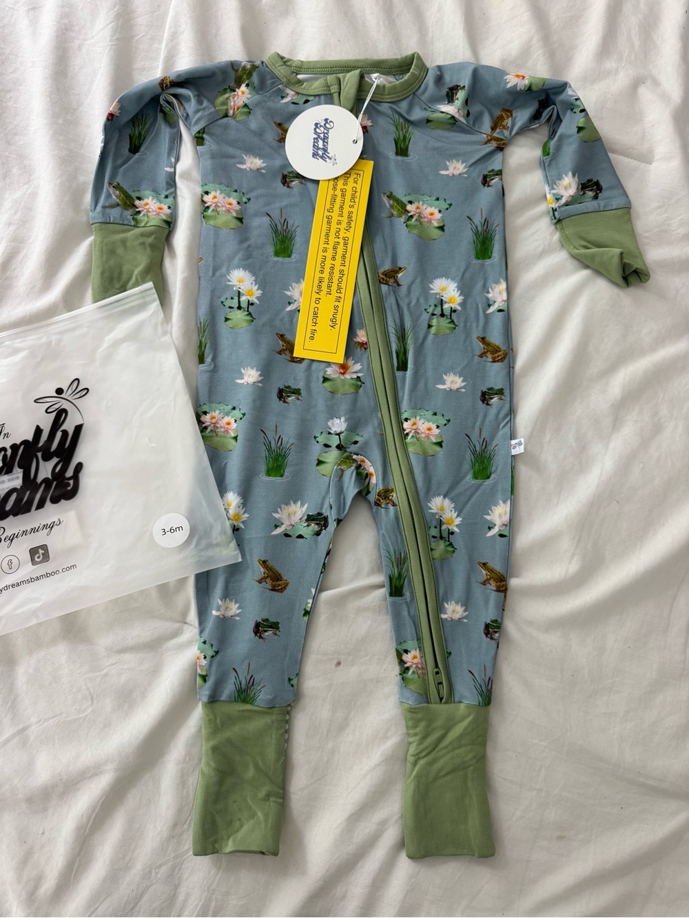 Dragonfly Dreams One-Piece Bamboo Zipper Romper - frogs lily pads 3-6M)